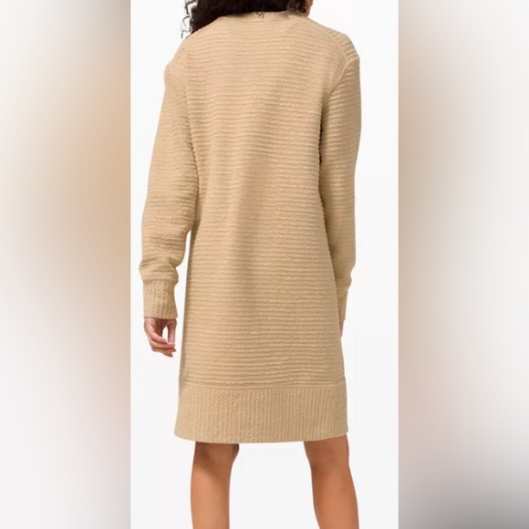 Lululemon On Repeat Dress - Picture 4 of 15
